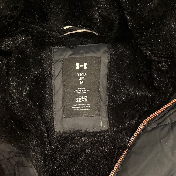 Under Armour Kids Black Quilted Puffer Jacket - Picture 2 of 4